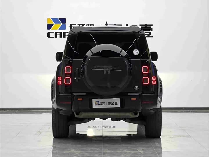 Land Rover Defender — фото 17