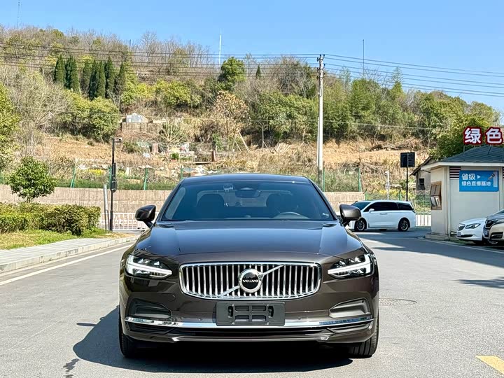 Volvo S90 2025 B 5 — фото 2