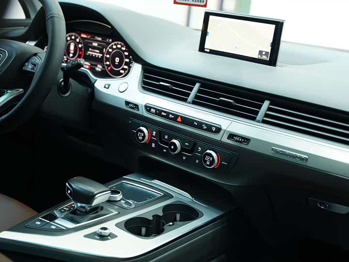 Audi Q7 2016 40 TFSI S line Sport — фото 18