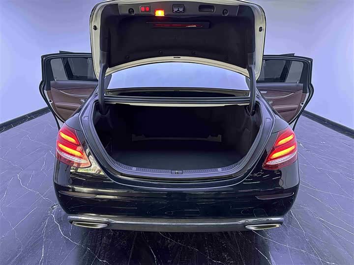Mercedes-Benz E-Class 2016 E 200 L — фото 7