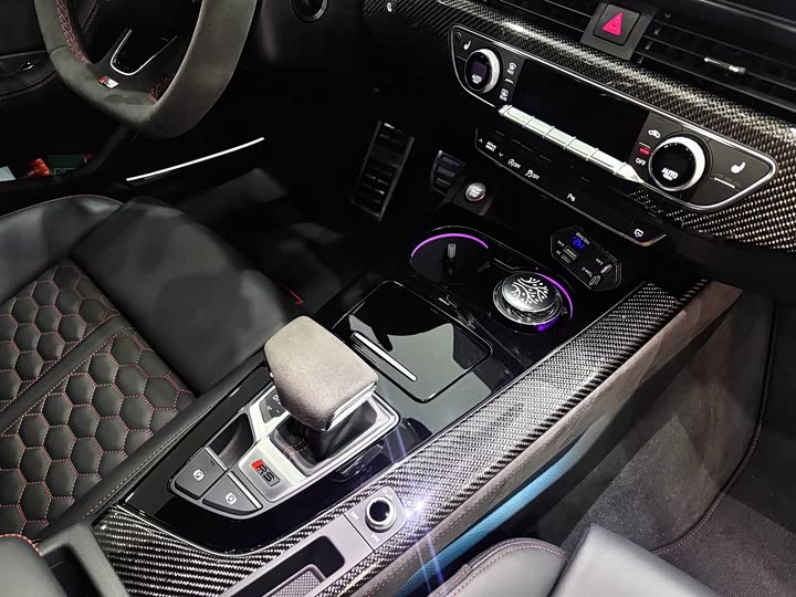 Audi RS4 2024 RS 4 Avant — фото 18