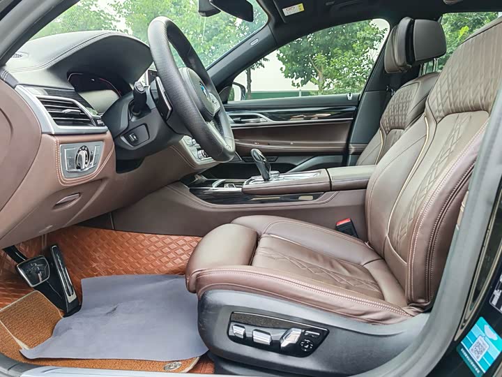 BMW 7 Series 730Li M спортпакет — фото 5