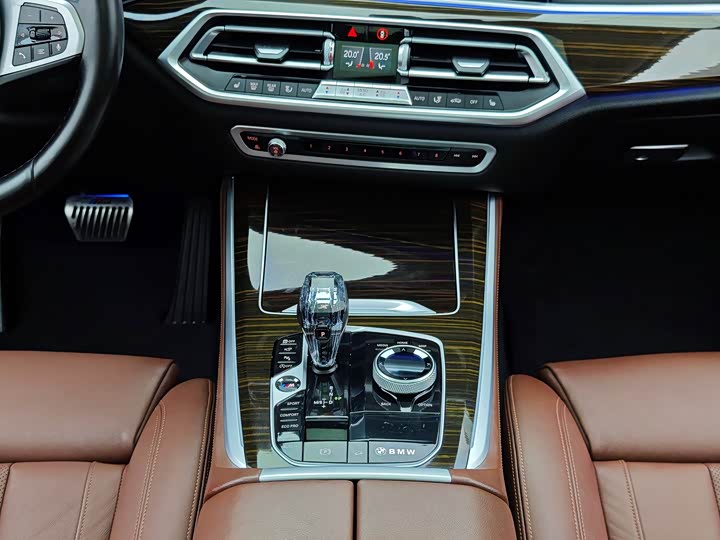 BMW X5 2019 x Drive 40i M — фото 11