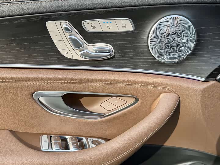 Mercedes-Benz E-Class 2021 E 300 L Premium — фото 9