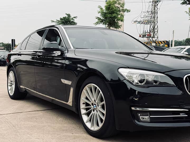 BMW 7-Series 2014 730 Li — фото 15