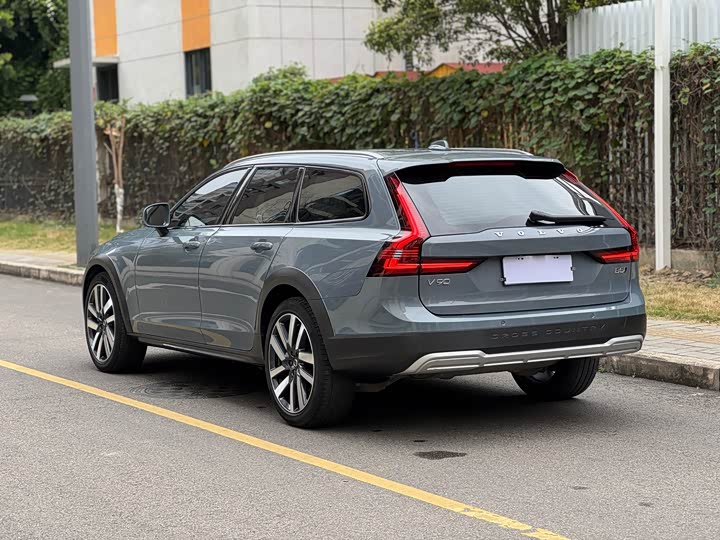 Volvo V90 2023 Cross Country B 5 AWD — фото 7