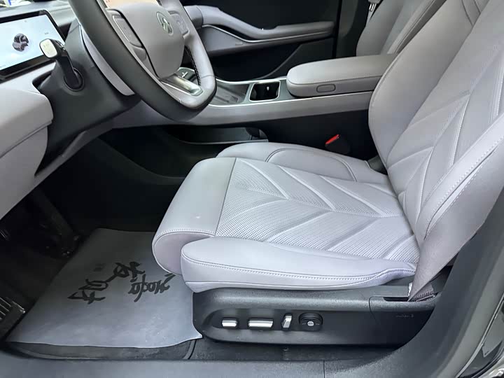 NIO ET5T 2025 75k Wh Touring — фото 7