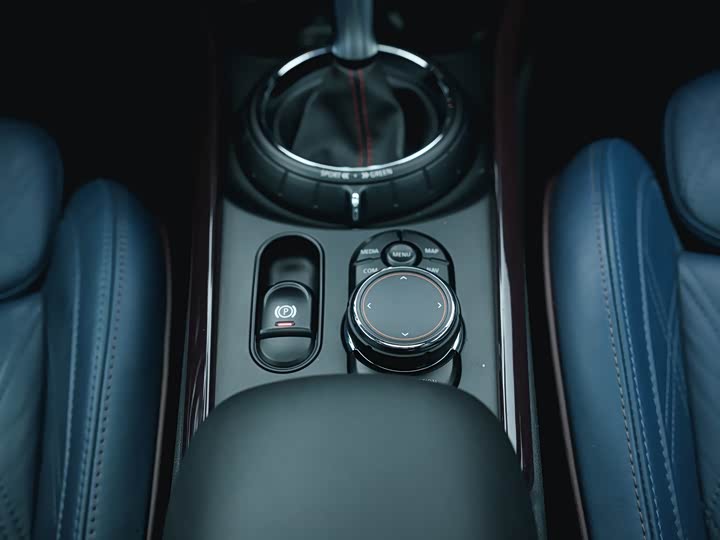 MINI Clubman — фото 20