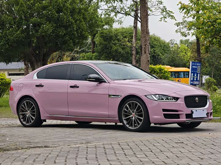 Jaguar XEL 2018 2.0 T 200 PS — фото 3