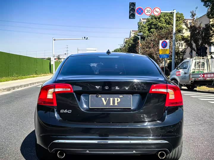 Volvo S60 2015 S 60 L 2.0 T — фото 6