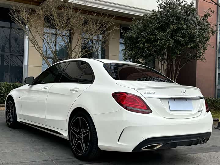 Mercedes-Benz C-Class — фото 16