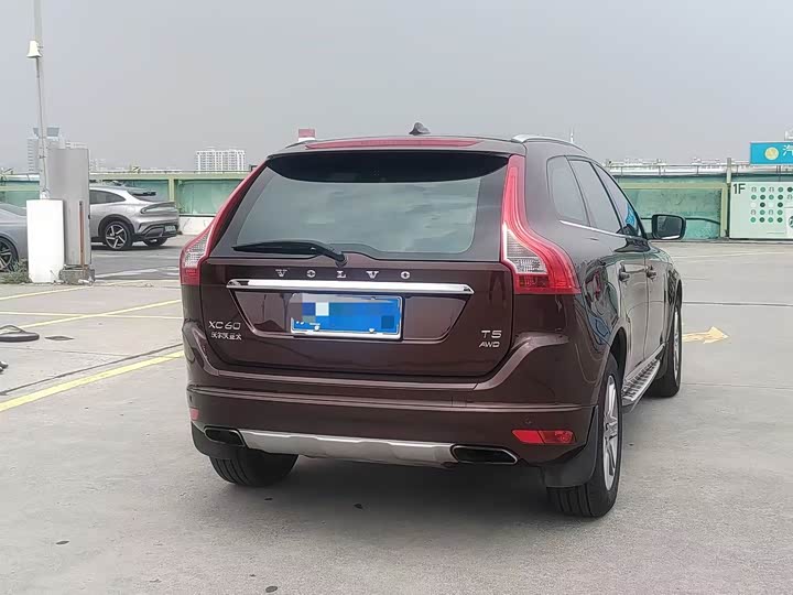 Volvo XC60 2016 T 5 AWD — фото 4