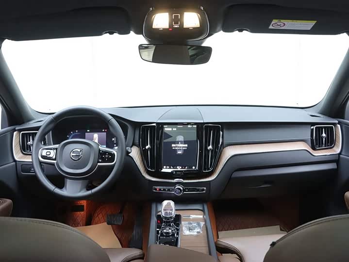 Volvo XC60 2024 B 5 4 WD — фото 20