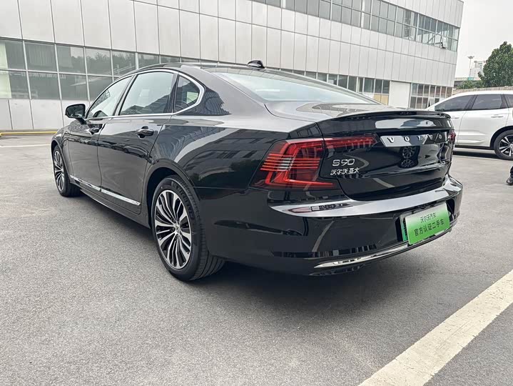Volvo S90 Hybrid 2024 Hybrid 4 WD — фото 18