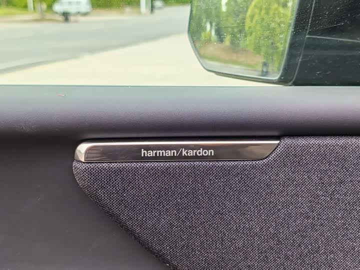 Volvo XC70 Hybrid 2026 4 WD Ultra — фото 12