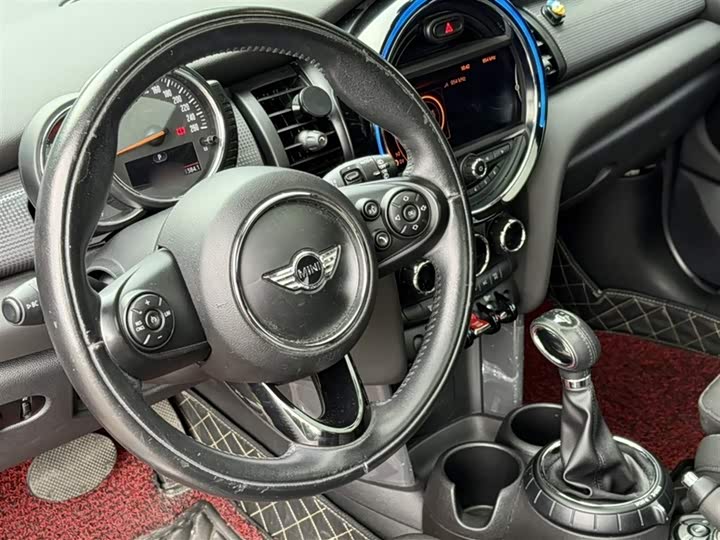 MINI Hatch — фото 14