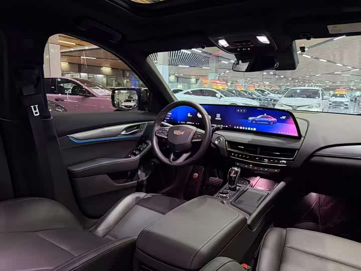 Cadillac CT5 2024 28 T Luxury Pro — фото 6