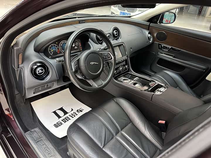 Jaguar XJ 2016 XJL 3.0 SC 2 WD — фото 5