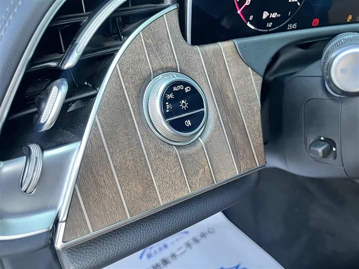 Mercedes-Benz E-Class 2024 E 300 L — фото 11