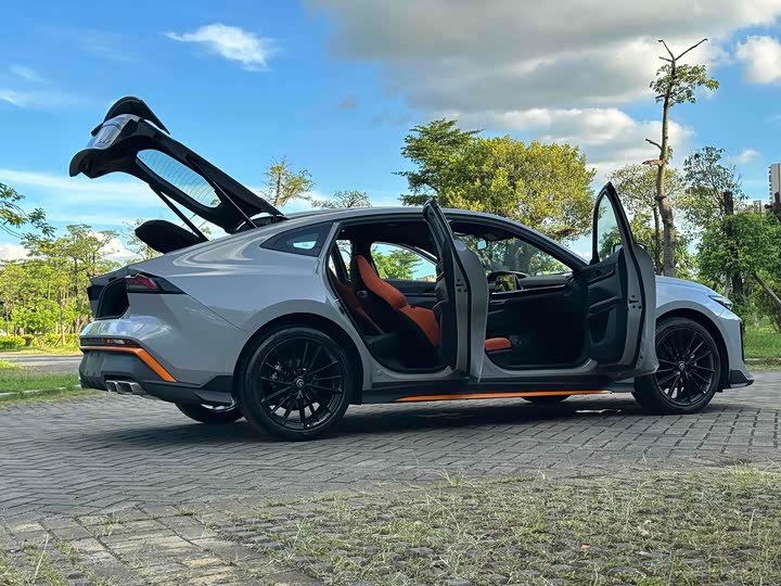 Changan UNI-V 2024 1.5 T Sport — фото 23