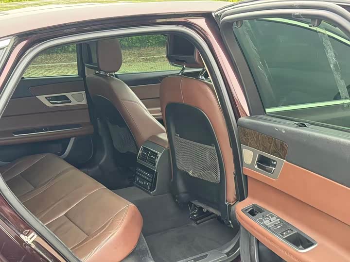 Jaguar XFL 2017 XFL 2.0 T 240 PS — фото 11