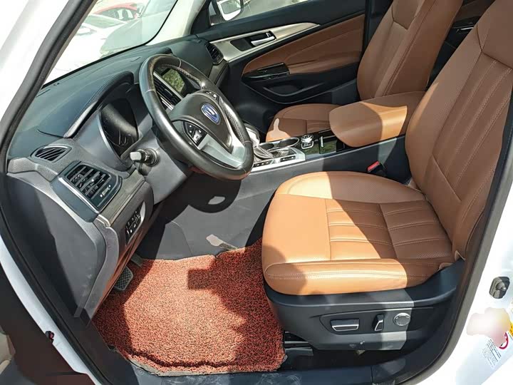 Changan CS95 2017 2.0 T 2 WD — фото 15