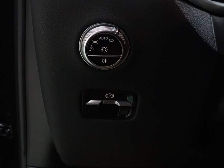 Mercedes-Benz GLC 2024 GLC 260 L 4 MATIC Luxury 5 — фото 18