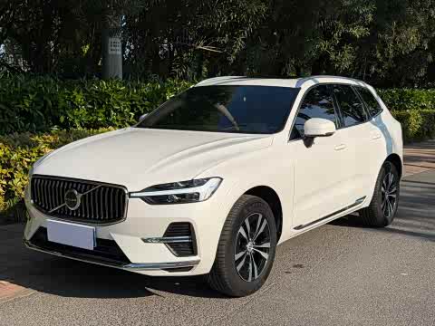 Volvo XC60 2023 B 5 4 WD — фото 11