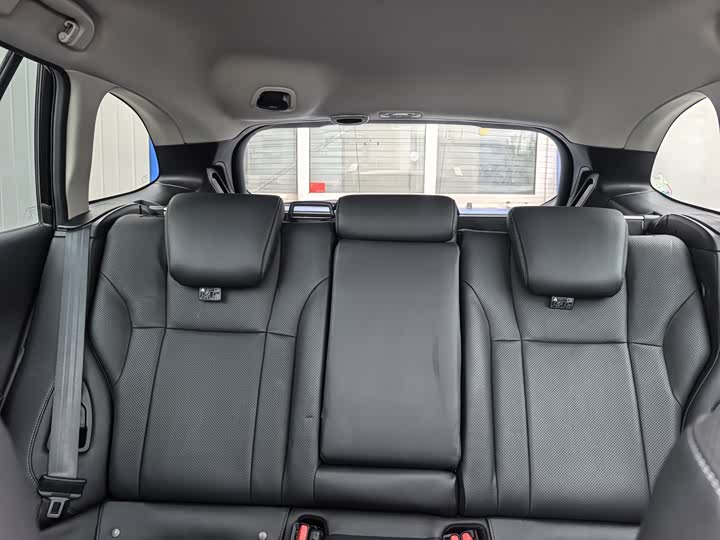 Subaru Outback — фото 13