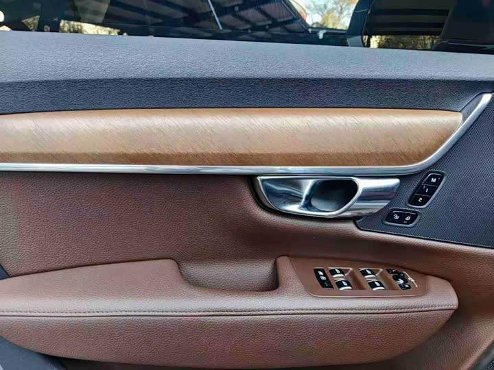 Volvo S90 Hybrid 2022 T 8 E Hybrid — фото 17
