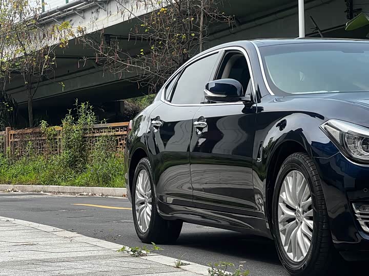 Infiniti Q70 2015 Q 70 L 2.5 L — фото 5