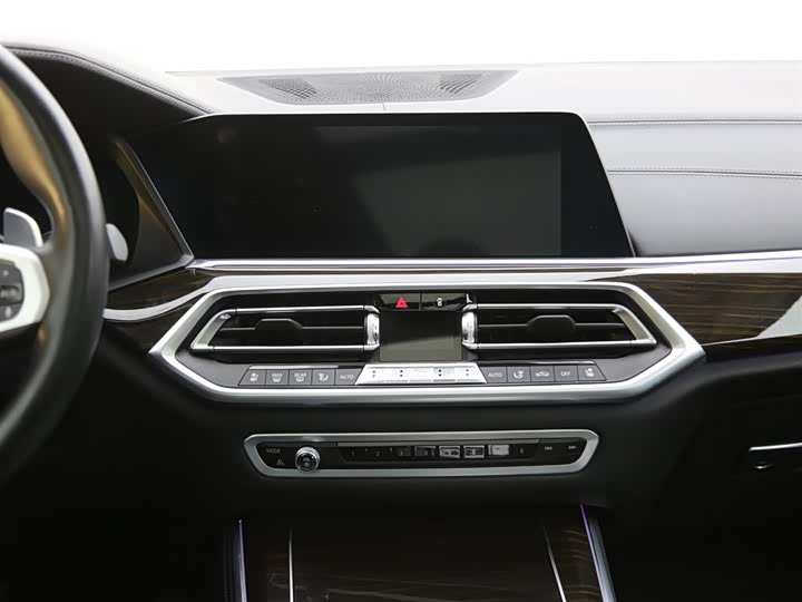 BMW X5 2019 x Drive 40i M — фото 13