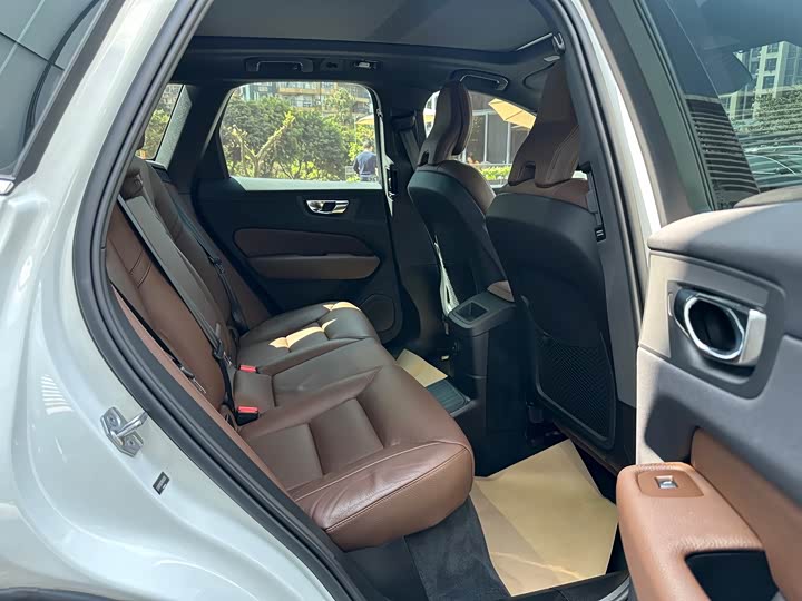 Volvo XC60 Hybrid 2022 T 8 PHEV 4 WD — фото 19