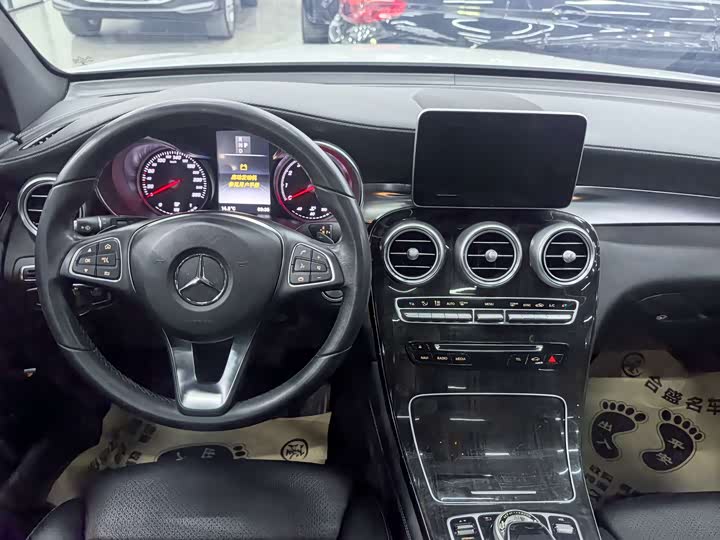 Mercedes-Benz GLC 2017 GLC 260 4 MATIC — фото 13
