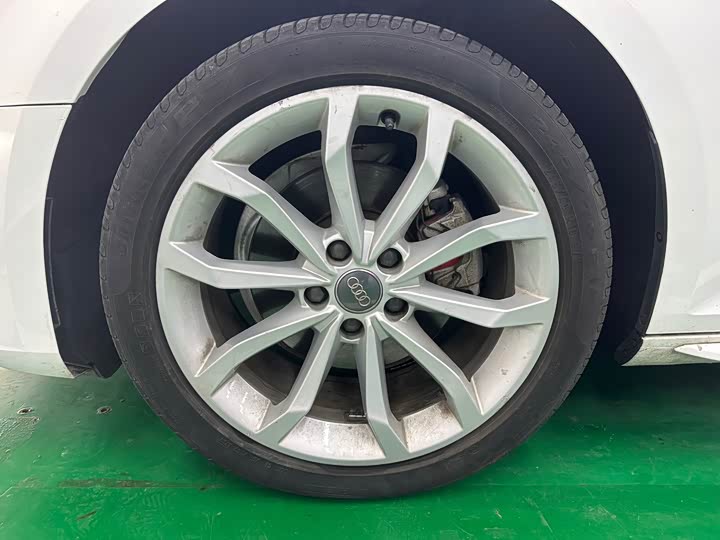 Audi A4L 2018 30 40 TFSI — фото 28