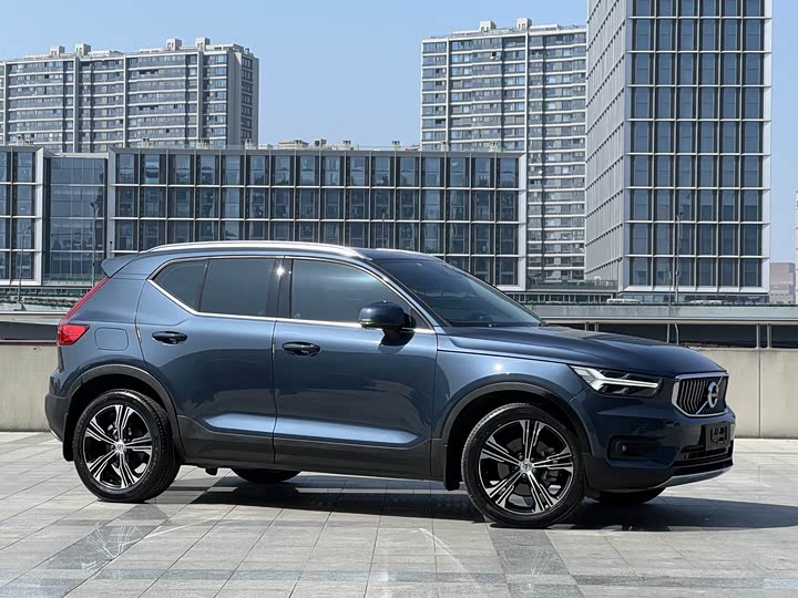 Volvo XC40 2020 T 4 WD — фото 3
