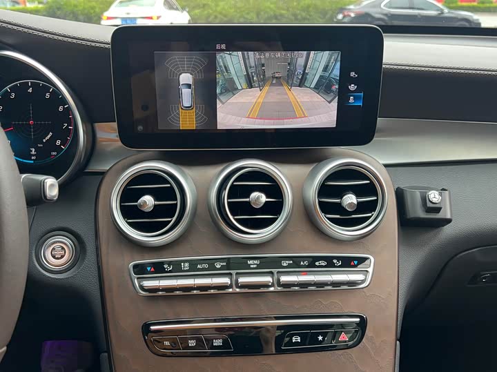 Mercedes-Benz GLC 2022 GLC 260 L 4 MATIC Luxury — фото 13