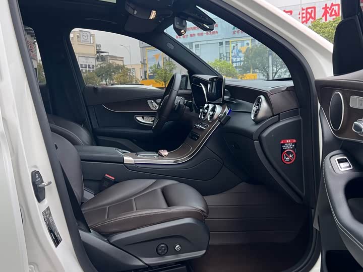 Mercedes-Benz GLC 2022 GLC 260 L 4 MATIC Luxury — фото 12