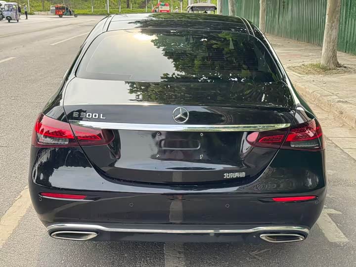 Mercedes-Benz E-Class 2021 E 300 L Luxury — фото 8