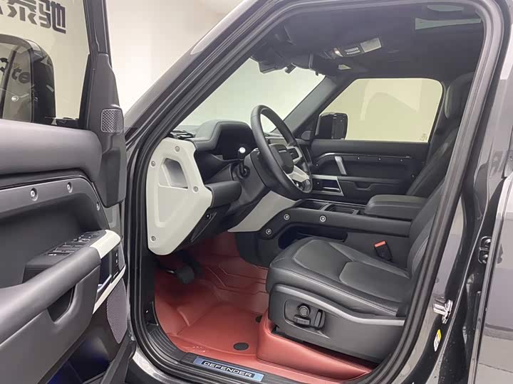 Land Rover Defender — фото 18