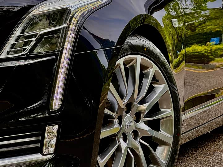 Cadillac CT6 2017 40 T — фото 18