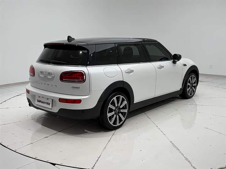 MINI Clubman — фото 8