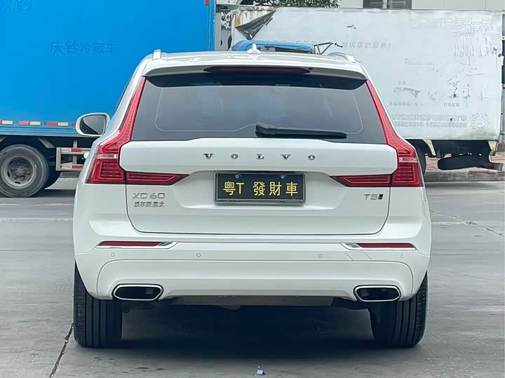 Volvo XC60 2021 T 5 4 WD — фото 8
