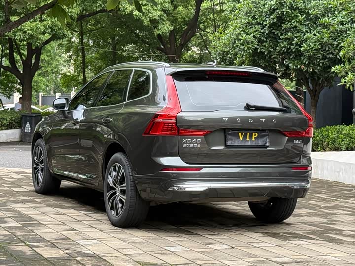 Volvo XC 60 2022 B 5 4 WD — фото 21