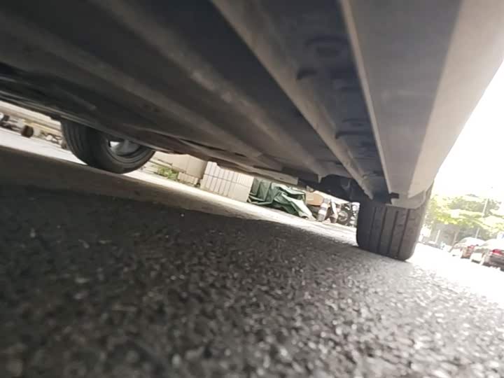 Changan UNI-V 2022 1.5 T Premium — фото 22