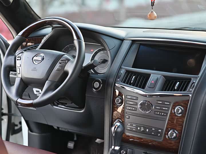 Nissan Patrol — фото 6