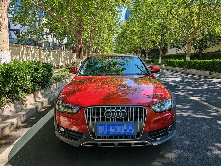 Audi A4 2014 40 TFSI allroad quattro plus — фото 2