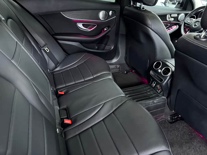 Mercedes-Benz C-Class C 260 L — фото 17