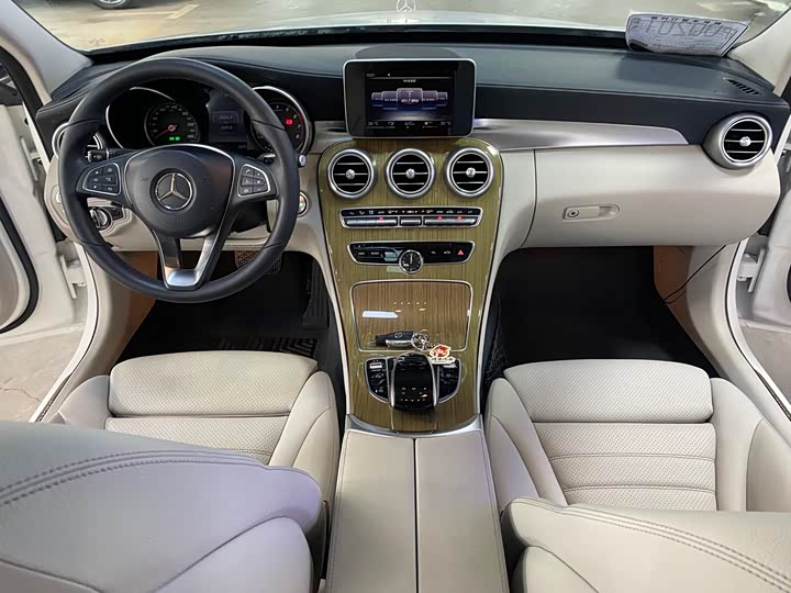 Mercedes-Benz C-Class C 200 L — фото 15