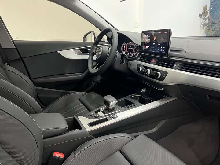 Audi A4L 40 TFSI стиль-динамик — фото 11